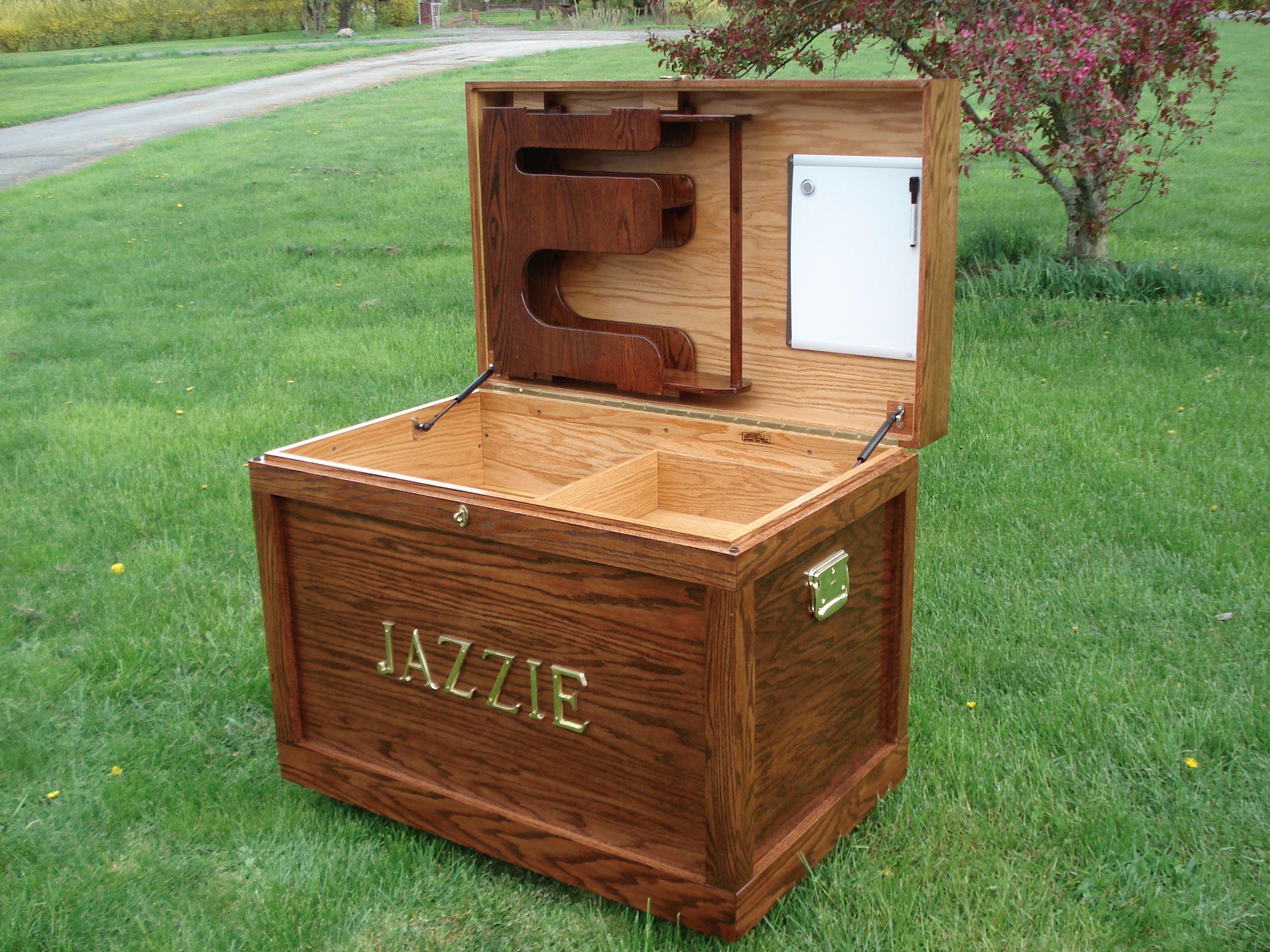 building a vertical tack trunk